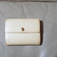 ルイヴィトン ヴェルニ 財布のサムネイル