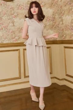 【kuu様専用】Gramercy Wrap Midi Dressのサムネイル