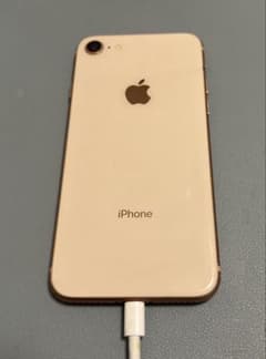 iPhone8 64GB ゴールド 本体 SIMロック解除済 - メルカリ