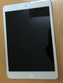 Apple iPad mini 64GB 7.9インチのサムネイル