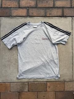 90s adidas 銀タグ　袖ライン　グレーT Lサイズのサムネイル
