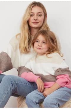 ママ&ガール　親子コーデニットトップスセットのサムネイル
