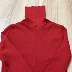 UNIQLOエクストラファインメリノリブタートルネックセーター　M　レッドのサムネイル