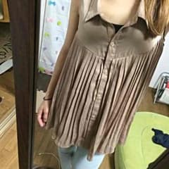 リップ♡ノースリーブシャツのサムネイル