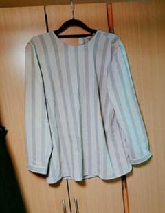 ブラウス トップスのサムネイル