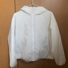 UNIQLO ユニクロ ライトパデットパーカー　ブルゾンのサムネイル