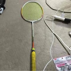 バドミントン ラケットのサムネイル