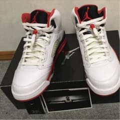 国内正規品！最終値下げ！ air jordan5 fire red 28.5cmのサムネイル