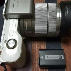 Sony NEX-3 本体とレンズのサムネイル