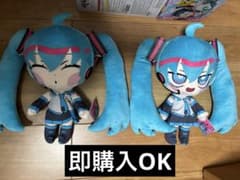 初音ミク×寺田てら ぬいぐるみ2種セットのサムネイル
