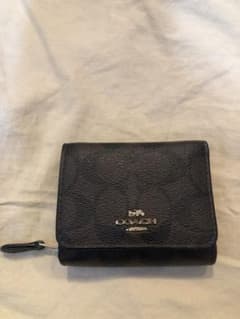 COACH コーチ 三つ折り財布のサムネイル