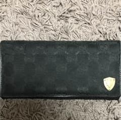 グッチ財布のサムネイル