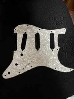 fender フェンダー ピックガードのサムネイル