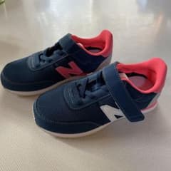 未使用New Balance　キッズスニーカー19.5cmのサムネイル