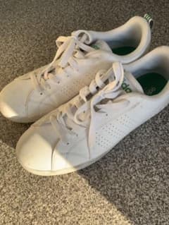 スニーカー　アディダス　adidasのサムネイル