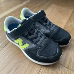 ニューバランススニーカー　21cmのサムネイル