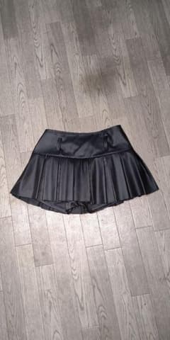 フェイクレザー　ミニスカ　ショートパンツのサムネイル