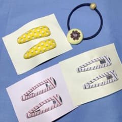 パッチンピン・ヘアゴム4点セット　ハンドメイドのサムネイル