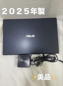 【美品】2025年製ASUS＊Windows11＊Webカメラ搭載＊初期化済のサムネイル