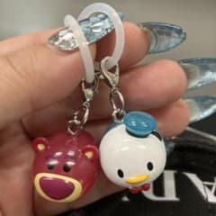 ディズニー めじるしアクセサリー ガチャ 2種セットのサムネイル