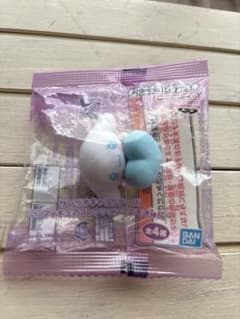 サンリオキャラクターズ　ミニフィギュアコレクション〜エモきゅん〜　シナモロールのサムネイル