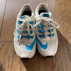 NIKEランニングシューズのサムネイル