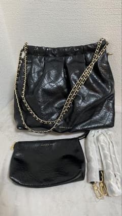 CHARLES & KEITH ダークパープル ショルダーバッグ トートバッグのサムネイル