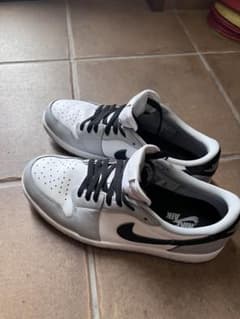 Nike Air Jordan 1 ホワイト/グレー/ブラックのサムネイル