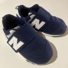 NewBalance574 キッズシューズ(スニーカー)ネイビー⭐︎ニューバランスのサムネイル
