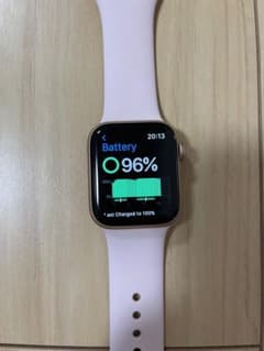 Apple Watch SE 40mmのサムネイル