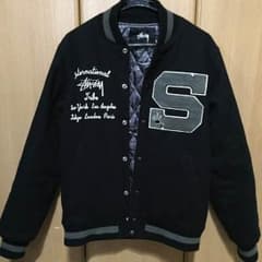 STUSSY スタジャン  黒 sサイズのサムネイル