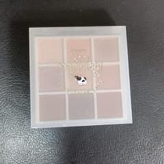 エチュード　ミルキープレイカラーアイズ　バナナミルクのサムネイル