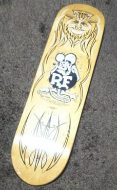 激レア★Rat Fink(ラットフィンク) スケートボード ラットフィンク・スケートボード フィギュア2点セット - メルカリ