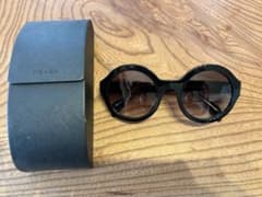 PRADA サングラス