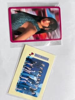 TWICE READY TO BE モモ トレカ 1枚＋シール 1枚セットのサムネイル