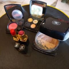 CHANEL化粧品のサムネイル
