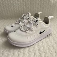 週末限定値下げ★新品未使用★ NIKE エアマックス アクシス　16cmのサムネイル