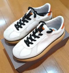 Onitsuka Tiger DELECITY　オニツカタイガー　スニーカーのサムネイル