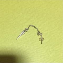 ペンデュラム ダガー ピアスのサムネイル