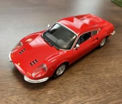 ブラーゴ　フェラーリ　DINO 246GT   1/24 最終値下げのサムネイル