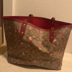 COACH シグネチャー チェリー柄 トートバッグのサムネイル