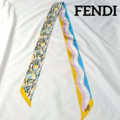 FENDI ラッピー ビタミンカラーカラフルズッカ柄ツイルスカーフ FENDI ラッピー ビタミンカラーカラフルズッカ柄ツイルスカーフ - メルカリ