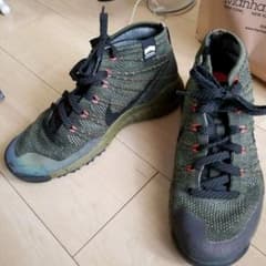 NIKE 26cmナイキ フライニットチャッカ　中古 値下げのサムネイル