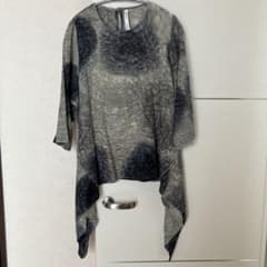 マライカ　変形トップスのサムネイル