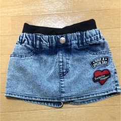 新品タグ付ワッペンデニムパンツ付スカート130のサムネイル