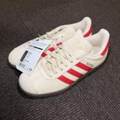 新品未使用 adidas ガゼル JH5393 22.5cm クリーム×レッドのサムネイル