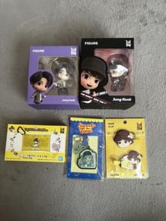 TinyTAN JUNG KOOK フィギュアなど グッズ まとめ売りのサムネイル