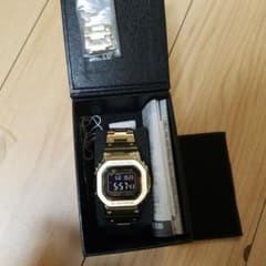 CASIO G-SHOCK GMW B5000GD-9JFフルメタル　ゴールドのサムネイル