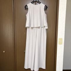 週末大幅値下げ❗️新品未使用❣️ノースリーブトップス ワイドパンツ セットアップのサムネイル