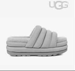 UGG マキシスライド　サンダルのサムネイル